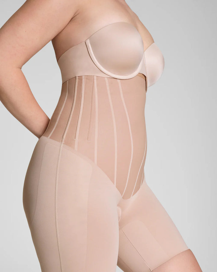 SPANXsupersculpt™ TotalContour High-Waisted Mid-Thigh Short