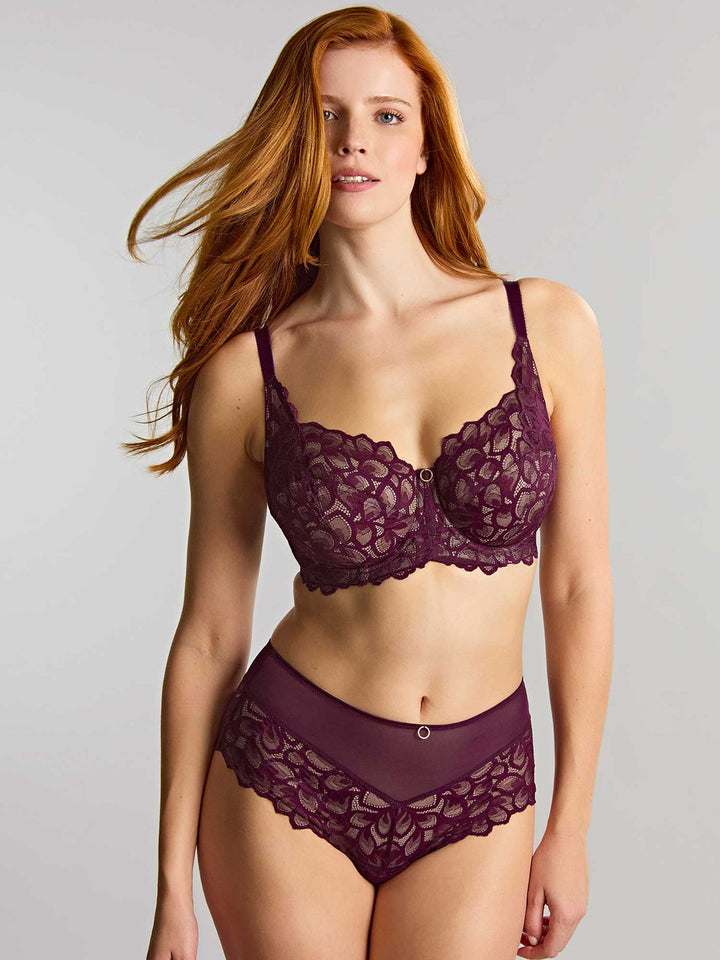 #color_plum
