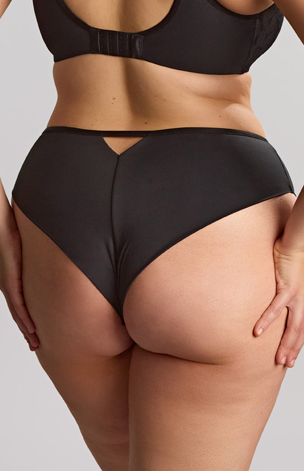 Sculptresse Flora Brazilian Brief Black