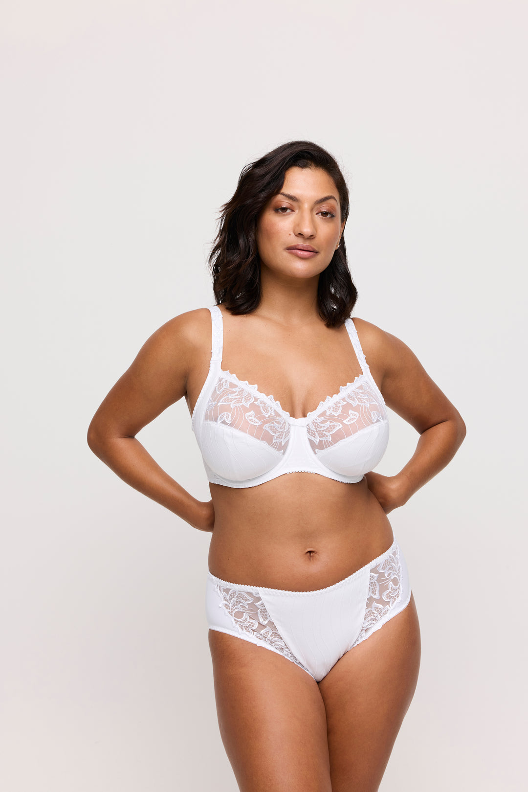 #color_white
